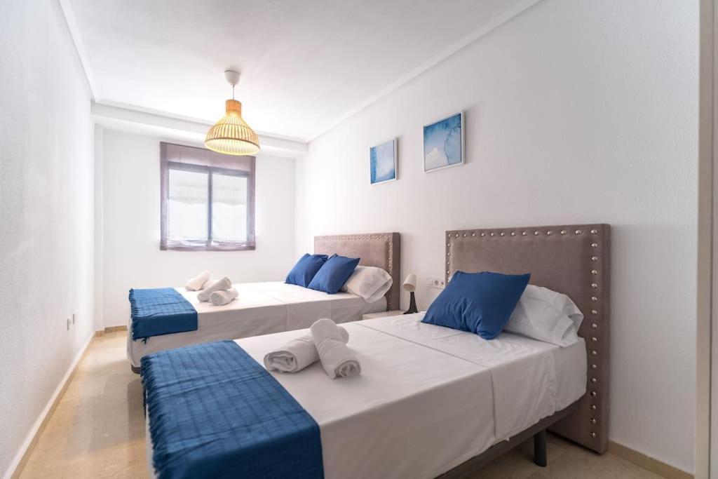 Amplio Apartamento 2 Dormitorios Cerca De La Playa อาลิกันเต ภายนอก รูปภาพ