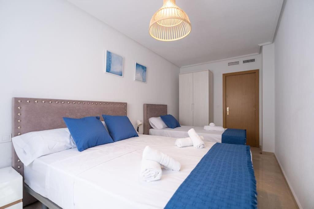 Amplio Apartamento 2 Dormitorios Cerca De La Playa อาลิกันเต ภายนอก รูปภาพ