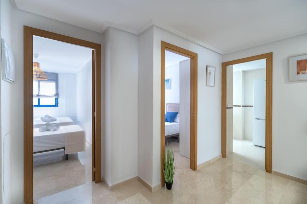 Amplio Apartamento 2 Dormitorios Cerca De La Playa อาลิกันเต ภายนอก รูปภาพ